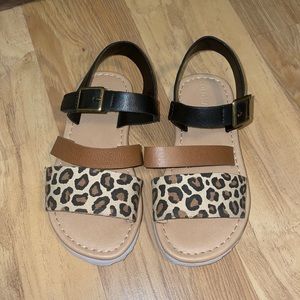 Leopard sandals old navy girls size 9